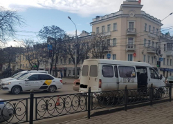 Ребенок получил травму головы из-за резкого торможения маршрутки в Ставрополе 