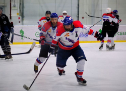 Ледовый экватор позади: в ставропольской Ночной хоккейной лиге подходит время плей-офф
