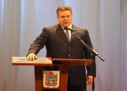 Эксперты подвергли сомнению высокий рейтинг политического влияния губернатора Владимирова 