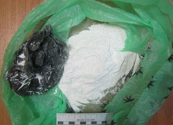 28 тайников и 800 граммов героина обнаружено у дилера на Ставрополье