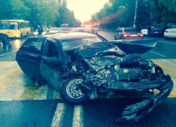 В Невинномысске пострадали двое в аварии с пассажирской маршруткой