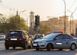 Житель Ставрополья пытался удрать и наехал на сотрудника полиции