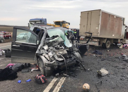 На Ставрополье Следственное управление СКР устанавливает причины ДТП с шестью погибшими