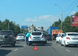 Огромная пробка из негодующих водителей образовалась в Ставрополе из-за нескольких незначительных ДТП