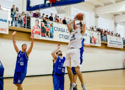 Лидеры баскетбольного чемпионата Ставрополья продлили победную серию
