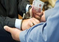 На Ставрополье бывший полицейский вымогал у предпринимателей деньги под видом члена банды