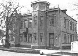 «Частная прогимназия и чистокровные скакуны», - история усадьбы Штейнгеля в Ставрополе