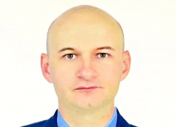 На Ставрополье представили нового прокурора Левокумского округа Владислава Погадаева