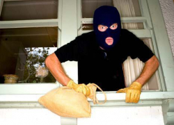 В Буденновске поймали вора, укравшего ювелирные изделия