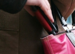 В Георгиевске задержали карманницу