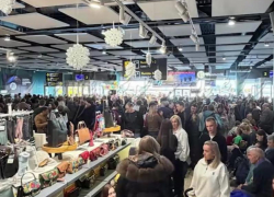 Из-за массовых задержек рейсов в Краснодаре пассажиров увозят автобусами в аэропорт Минеральных Вод