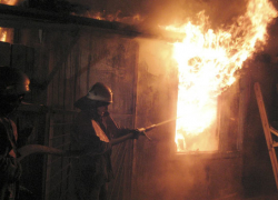 В пожаре на Ставрополье чудом спасли ребенка