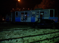 Трамвай в Пятигорске сошел с рельсов в результате ДТП