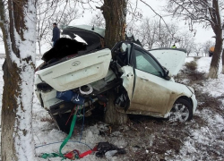 Водитель «Хендай-Солярис» погиб в жестком ДТП на Ставрополье