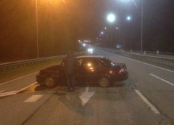 Двое лихачей на «Приорах» устроили гонки и попали в ДТП на трассе под Минводами