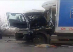 Мощное столкновение длинномеров произошло в Минеральных Водах