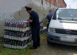 Около 1,5 тонны контрафактного пива вез ставрополец в фургоне и попался