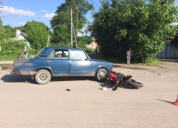 Нарушитель на «семерке» сбил мотоциклиста без прав в Ставропольском крае