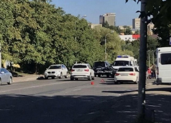 Иномарка сбила перебегавшего дорогу человека на Киринском мосту в Ставрополе 