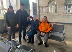 Потерявшуюся в Свердловской области бабушку нашли в Минводах