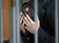 Коварный мужчина обокрал уснувшего хозяина дома после застолья на Ставрополье