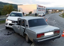 Непристегнутый лихач на ВАЗе погиб в лобовом ДТП на Ставрополье
