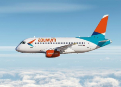 Самолет «Сухой Суперджет» экстренно сел в МинВодах из-за разгерметизации