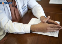 «Еще я пальцем в телефон не тыкала»: педиатр Благодарненской поликлиники отказала в помощи больному ребенку