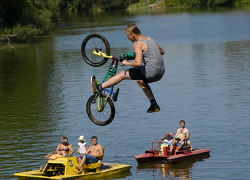 Турнир по фанджампингу пройдет на Новопятигорском озере