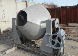 В Александровском районе мужчина упал в бетономешалку