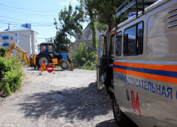 Неуклюжий водитель бетономешалки порвал газовую трубу на Ставрополье