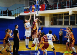 «Ставропольчанка-СКФУ» возвращается из Омска с победой