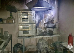 Повар оставил масло во фритюре без присмотра и устроил пожар в Ставрополе