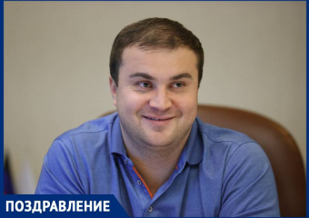 Экс-глава минпрома Ставрополья и губернатор Омской области отмечает день рождения