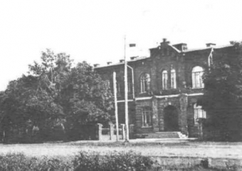 «От железнодорожного училища до медицинского университета»: история здания из красного кирпича в Ставрополе 