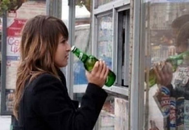Кассира накажут за продажу пива несовершеннолетней в Ставрополе
