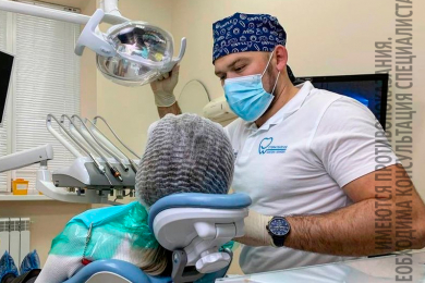 Стоматолог Денис Алексеевич Бажанов. Лечение кариеса. - 