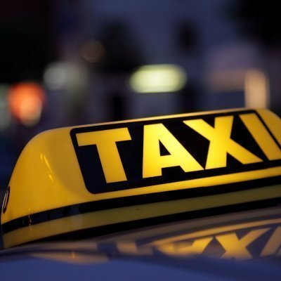 70% выпускников вузов на Ставрополье устроились разнорабочими и таксистами