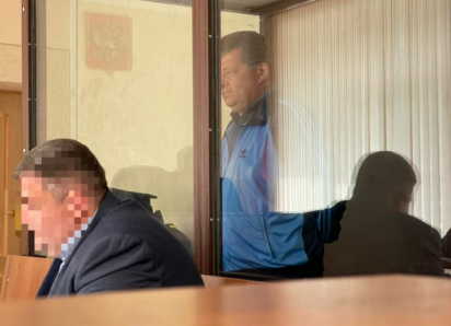 Суд любит троицу: замерло ли дело обвиняемого в полумиллиардном ущербе экс-главы Курского округа Калашникова?