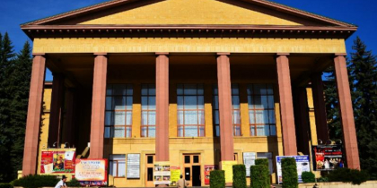 спектакль женское счастье. краевой театр кукол ставрополь. спектакли в ставропольском крае. драмтеатр ставрополь. жизнь прекрасна спектакль.