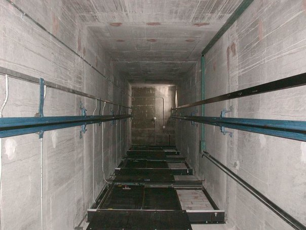 По факту смерти девочки в шахте лифта возбуждено уголовное дело