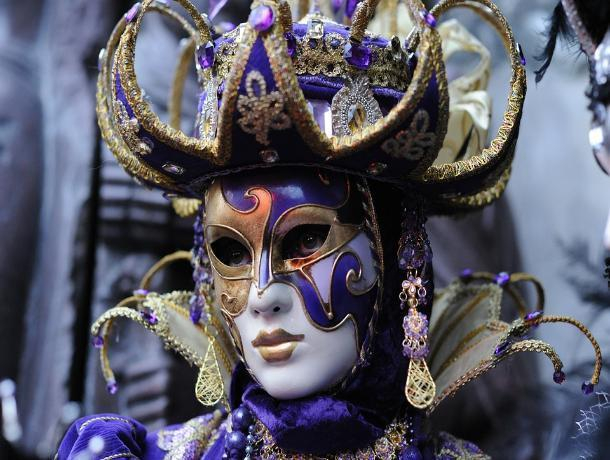 В Железноводске открылась выставка венецианских масок
