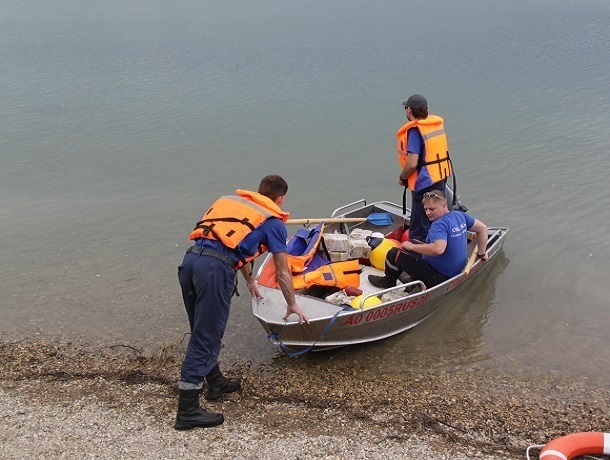 Тела двух молодых парней извлекли спасатели из водоемов на Ставрополье