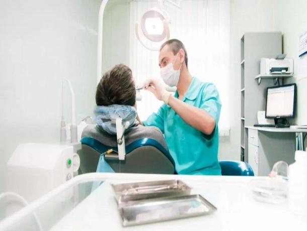 На Ставрополье пациент обокрал стоматолога прямо на приеме
