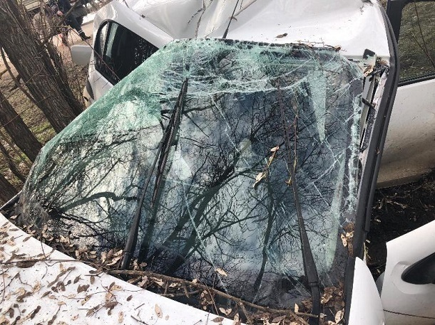 Лихач на «Приоре» перевернул авто и погиб на месте в Ставропольском крае