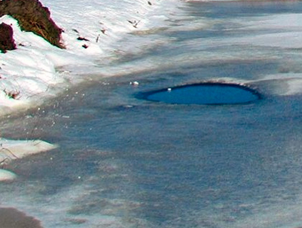 Двое школьников провалились под лёд на Ставрополье