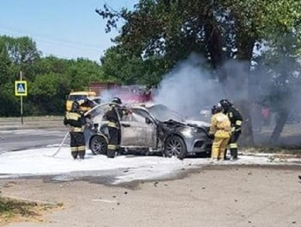 Пассажир сгоревшего «БМВ-Х6» скончался в Ставрополе