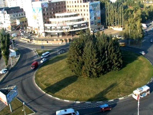 Как проезжать круг на Тухачевского - Пирогова рассказали в ГИБДД Ставрополя