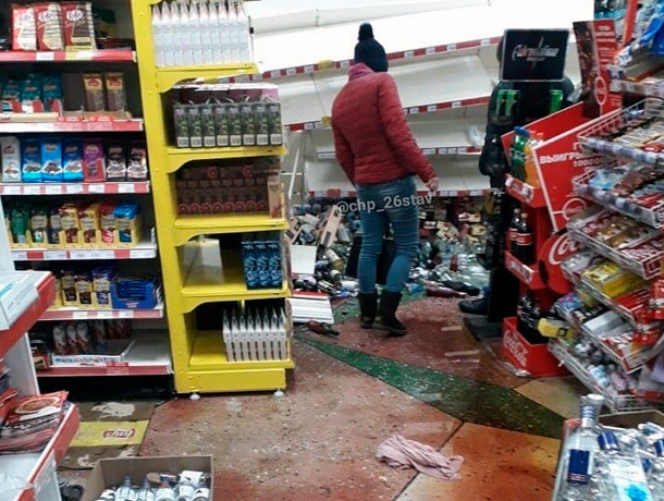 В супермаркете рухнули полки с алкоголем в Ставрополе