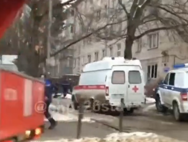 Горящий диван вызвал переполох в многоэтажке Ставрополя